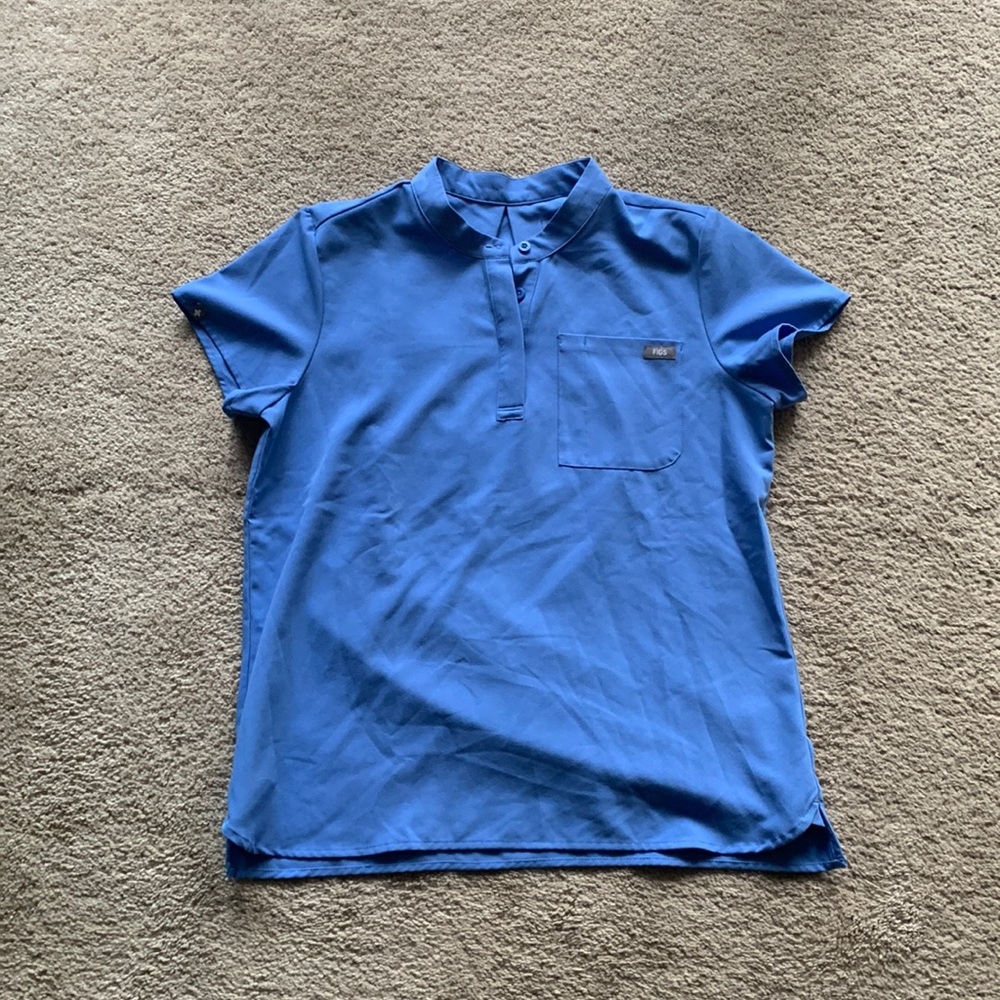 Ceil Blue Figs Modest Scrub Top
